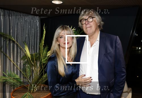 Hilversum 21 november 2024
Nicole Buch presenteert event over haar man Menno Buch bij beeld en geluid . Erland Galjaard en Bert v d Veer spreken ook . Bert v d Veer met partner