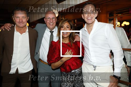 Den Bosch 25 oktober 2024
Cd presentatie Patty Brard en Kees de Bever om bistro Tante Pietje. Burgemeester Jack Mikkers  Kees de Bever Patty Brard en John de Bever