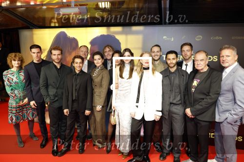Amsterdam 4 november 2024
Premiere tegendraads in Tuschinski . cast met oa Barbara Sloesen Holly Brood Emma Josten en Mehdi Meskar