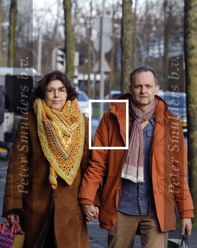 Lelystad 28 november 2024
Rechtszaak in de rechtbank van Lelystad tussen Cato Margo Peekel en Jojanneke Peekel. Beide dames kwamen met hun man . Hun vader is/was Han Peekel