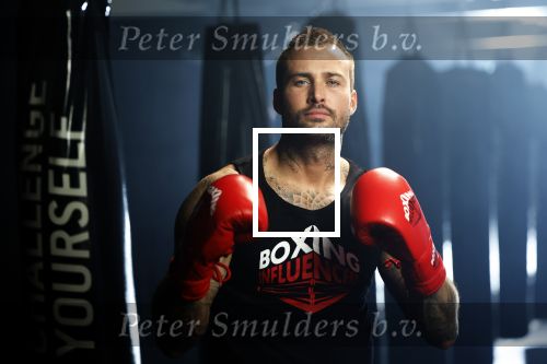 Hoofddorp 25 november 2024
Training Boxing influencers met oa Dave Roelvink Bravo Mark Schaaf  Geraldo Holzken Niek Holzken Roy  Meyer Goudtje Oussama Ahammoud Boer Ayoub en Sem v Dijk . Monica Geuze en Kaj Gorgels presenteren het .
