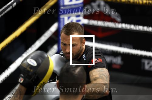 Hoofddorp 25 november 2024
Training Boxing influencers met oa Dave Roelvink Bravo Mark Schaaf  Geraldo Holzken Niek Holzken Roy  Meyer Goudtje Oussama Ahammoud Boer Ayoub en Sem v Dijk . Monica Geuze en Kaj Gorgels presenteren het .
