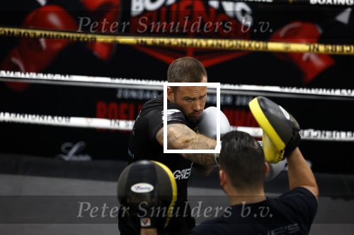 Hoofddorp 25 november 2024
Training Boxing influencers met oa Dave Roelvink Bravo Mark Schaaf  Geraldo Holzken Niek Holzken Roy  Meyer Goudtje Oussama Ahammoud Boer Ayoub en Sem v Dijk . Monica Geuze en Kaj Gorgels presenteren het .