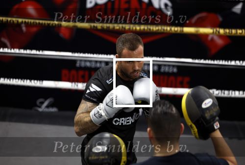 Hoofddorp 25 november 2024
Training Boxing influencers met oa Dave Roelvink Bravo Mark Schaaf  Geraldo Holzken Niek Holzken Roy  Meyer Goudtje Oussama Ahammoud Boer Ayoub en Sem v Dijk . Monica Geuze en Kaj Gorgels presenteren het .