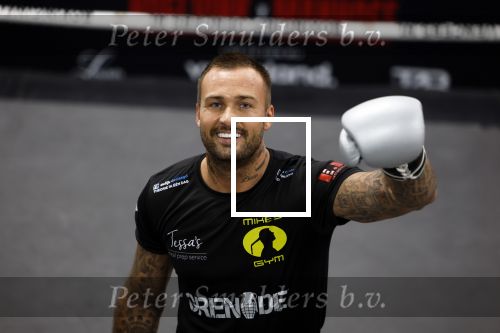 Hoofddorp 25 november 2024
Training Boxing influencers met oa Dave Roelvink Bravo Mark Schaaf  Geraldo Holzken Niek Holzken Roy  Meyer Goudtje Oussama Ahammoud Boer Ayoub en Sem v Dijk . Monica Geuze en Kaj Gorgels presenteren het .