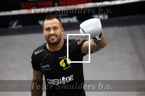 Hoofddorp 25 november 2024
Training Boxing influencers met oa Dave Roelvink Bravo Mark Schaaf  Geraldo Holzken Niek Holzken Roy  Meyer Goudtje Oussama Ahammoud Boer Ayoub en Sem v Dijk . Monica Geuze en Kaj Gorgels presenteren het .