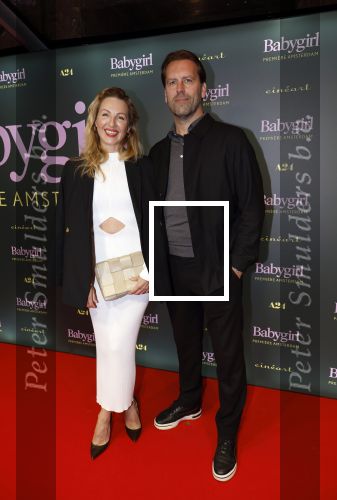 Amsterdam 25 november 2024
Premiere Babygirl in Tuschinski . Halina Reijn is de producente. Debby Gerritsen en partner Sander Westerveld