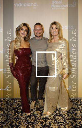Amsterdam 25 november 2024
Presentatie nieuwe seizoen real housewives of Amsterdam in het Amstel hotel  met oa Maria Tailor Tamara Elbaz Kimmylien nguyen Cherry Ann Person Angela v d Brink Djamila Celina en Deborah Luijendijk. Deborah met partner en schoonmoeder