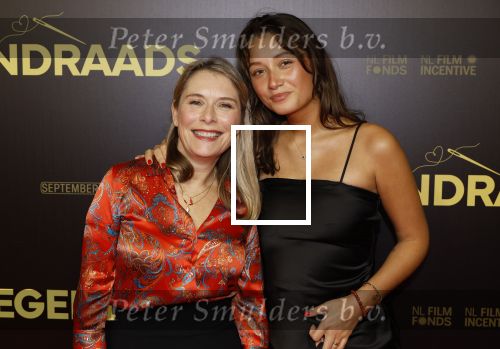 Amsterdam 4 november 2024
Premiere tegendraads in Tuschinski . Elle v Rijn met dochter Feline Neyndorff
