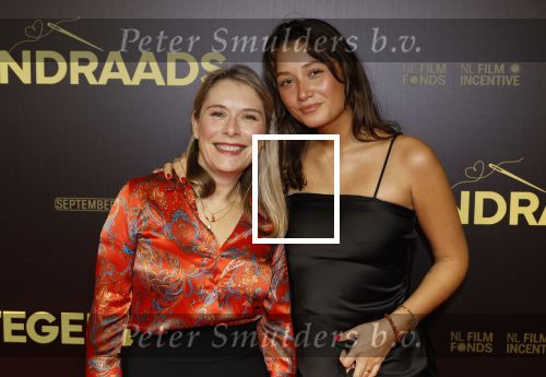 Amsterdam 4 november 2024
Premiere tegendraads in Tuschinski . Elle v Rijn met dochter Feline Neyndorff