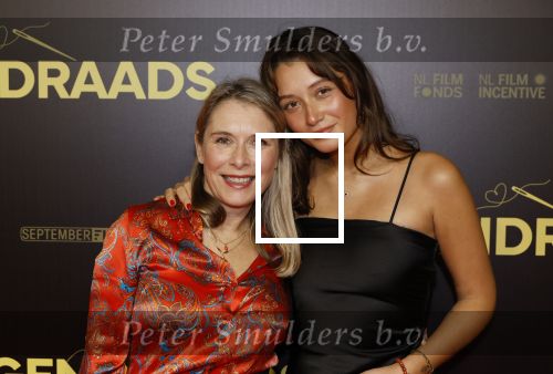Amsterdam 4 november 2024
Premiere tegendraads in Tuschinski . Elle v Rijn met dochter Feline Neyndorff