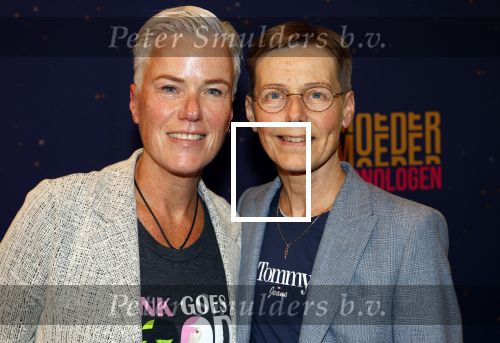 Amstelveen 23 oktober 2024
Premiere moeder monologen in schouwburg Amstelveen. Ellie Lust met partner