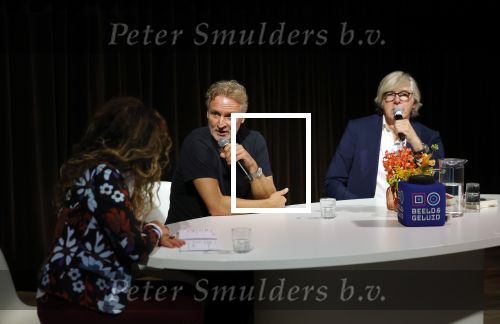Hilversum 21 november 2024
Nicole Buch presenteert event over haar man Menno Buch bij beeld en geluid . Erland Galjaard en Bert v d Veer spreken ook .