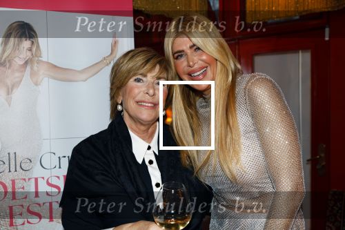 Amsterdam 12 november 2024
Boekpresentatie Estelle Cruijff in restaurant Bisous .  Estelle Cruijff met moeder