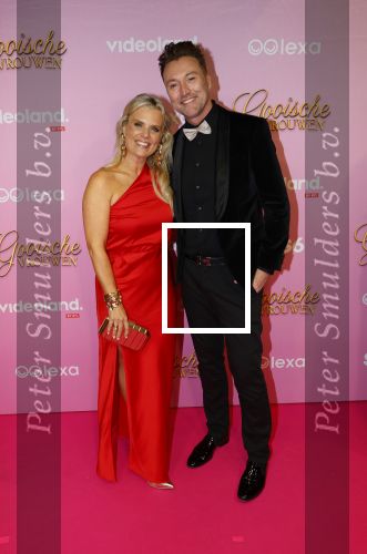Amsterdam 22 oktober 2024
Premiere Gooische vrouwen in het DeLaMar theater. Eveline Stallaart kwam met Robin Pors