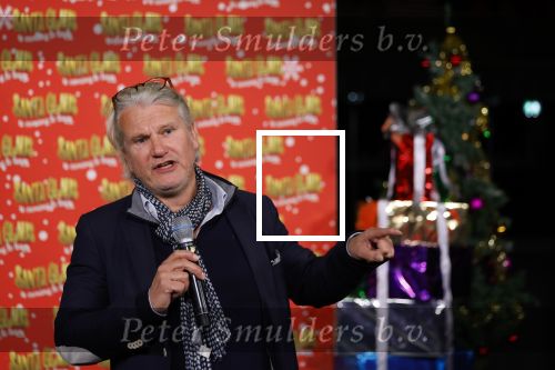Amsterdam 5 november 2024
Presentatie cast Santa Claus is comeing to town in het ziggo dome . Aanwezige cast Willemijn Verkaik Dominique v Hulst (Zangeres Do) Noortje Herlaar Buddy Vedder en Frank Lammers als kerstman . Ewart v d Horst