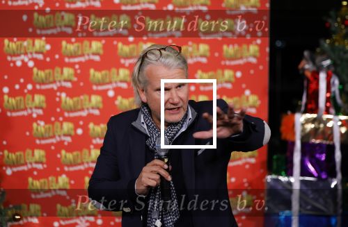 Amsterdam 5 november 2024
Presentatie cast Santa Claus is comeing to town in het ziggo dome . Aanwezige cast Willemijn Verkaik Dominique v Hulst (Zangeres Do) Noortje Herlaar Buddy Vedder en Frank Lammers als kerstman . Ewart v d Horst