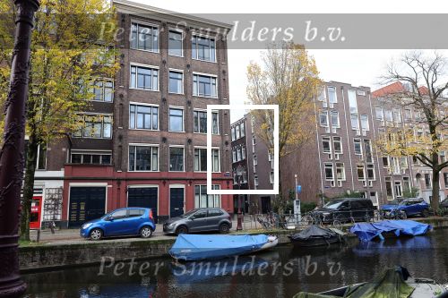 Amsterdam 18 november 2024
Famke Janssen op straat inn de Jordaan . Ze woont in een appartement aan de grachten van Amsterdam.