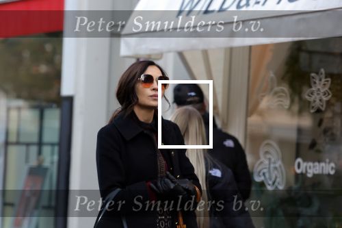 Amsterdam 18 november 2024
Famke Janssen op straat inn de Jordaan . Ze woont in een appartement aan de grachten van Amsterdam.