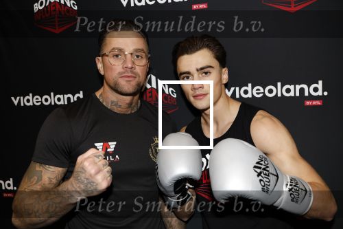 Hoofddorp 25 november 2024
Training Boxing influencers met oa Dave Roelvink Bravo Mark Schaaf  Geraldo Holzken Niek Holzken Roy  Meyer Goudtje Oussama Ahammoud Boer Ayoub en Sem v Dijk . Monica Geuze en Kaj Gorgels presenteren het .
