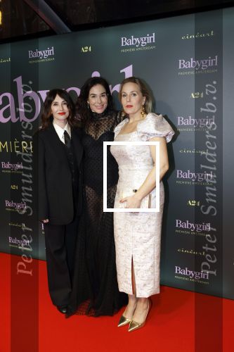 Amsterdam 25 november 2024
Premiere Babygirl in Tuschinski . Halina Reijn is de producente. Carice van Houten Halina Reijn en Hadewych Minis