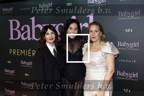 Amsterdam 25 november 2024
Premiere Babygirl in Tuschinski . Halina Reijn is de producente. Carice van Houten Halina Reijn en Hadewych Minis