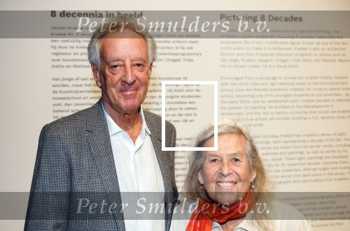 Amstelveen 14 november 2024
Opening expositie en boekpresentatie van 80 jaar Jeroen Krabbe in het Cobra Museum . Joop v d Ende overhandit het eerste boek . Vrouw Herma Krabbe zit op de eerste rij samen met zoon Jasper en Jacob Krabbe . hans v Willigenburg