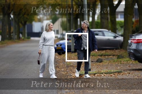 Oss 14 november 2024
Helene Hendriks en partner Frans Vinju op straat in Oss .