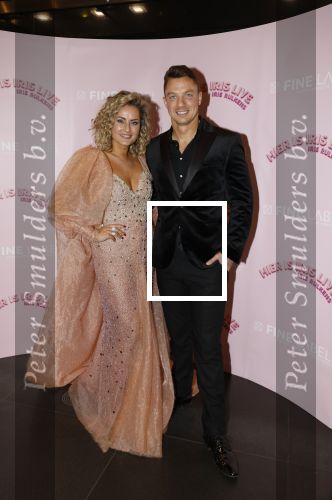 Amsterdam 6 november 2024
Premiere iris Rulkens in het deLaMar theater. Iris met partner Glenn Ijzendoorn .
