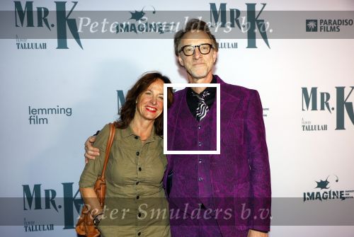 Amsterdam 24 oktober 2024
Rode loper verslag feestelijke opening
Imagine Fantastic Film Festival met de film Mr.K  van Tallulah Schwab met in de hoofdrol Crispin Glover. Jan Doense met zijn vrouw