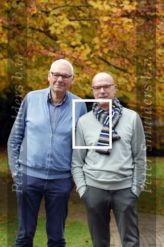 Radio Kootwijk 12 november 2024
Jan de Hoop en zijn Partner Coen Lievaart in de tuin van hun huis .