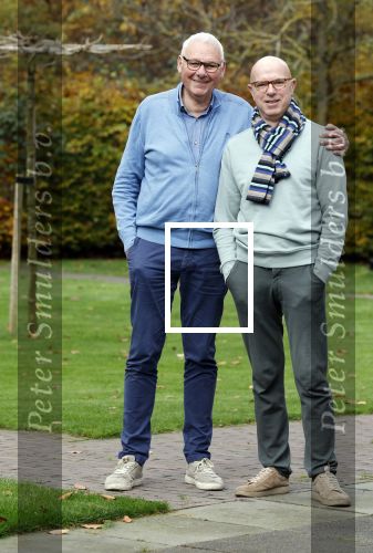 Radio Kootwijk 12 november 2024
Jan de Hoop en zijn Partner Coen Lievaart in de tuin van hun huis .