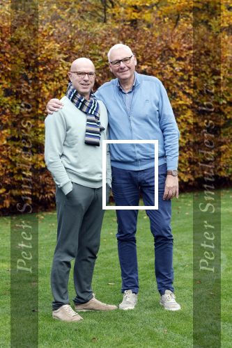 Radio Kootwijk 12 november 2024
Jan de Hoop en zijn Partner Coen Lievaart in de tuin van hun huis .