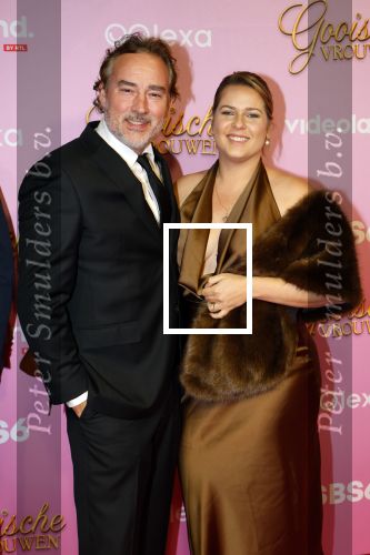 Amsterdam 22 oktober 2024
Premiere Gooische vrouwen in het DeLaMar theater. Jeroen Nieuwenhuize met partner
