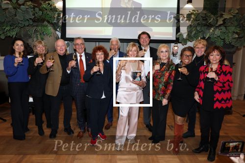 Doorn 16 november 2024
Presentatie cd Box van Anneke Gronloh. Jet de Nijs Ronnie Tober Ciska Peters Bart Peeters Connie Vink Justine Pelmelay Jacques Herb Therese Steinmetz  Ria Valk ea