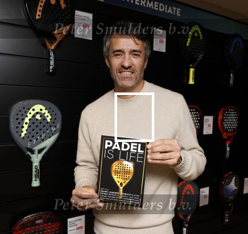Laren 13 november 2024
Boekpresentatie over Padel met oa Matthias Scholten Johnny de Mol Fatima Moreiro de Melo en Martijn Lusink . John v Lottum