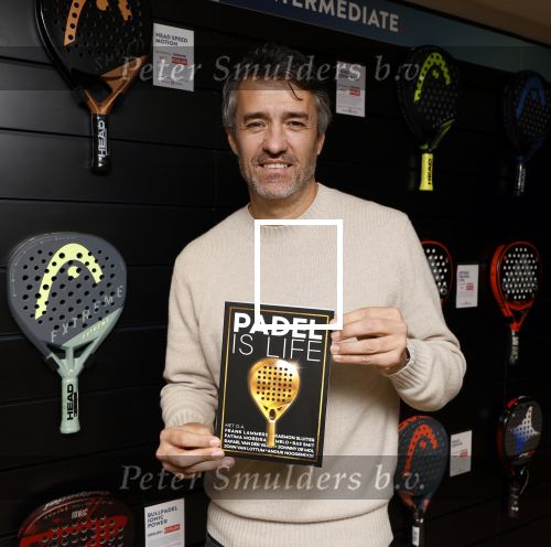 Laren 13 november 2024
Boekpresentatie over Padel met oa Matthias Scholten Johnny de Mol Fatima Moreiro de Melo en Martijn Lusink . John v Lottum