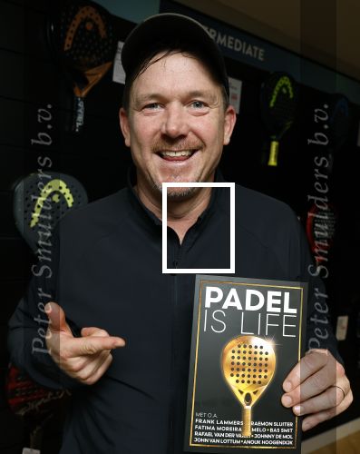 Laren 13 november 2024
Boekpresentatie over Padel met oa Matthias Scholten Johnny de Mol Fatima Moreiro de Melo en Martijn Lusink /