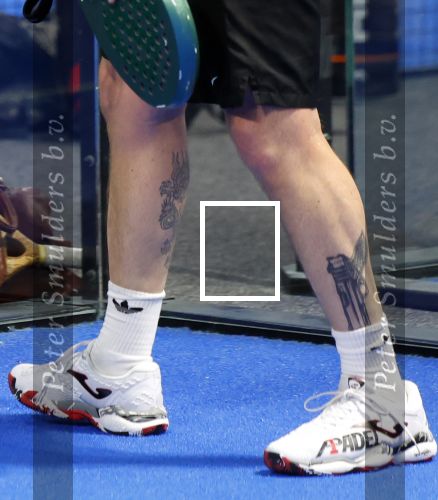 Laren 13 november 2024
Boekpresentatie over Padel met oa Matthias Scholten Johnny de Mol Fatima Moreiro de Melo en Martijn Lusink . Johnny de Mol tatoo