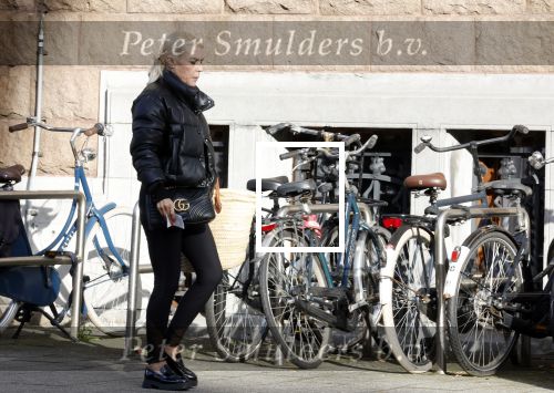 Amsterdam 11 november 2024
Judith Osborn op straat in Amsterdam zuid.