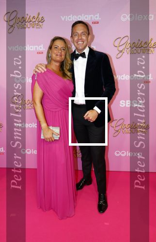 Amsterdam 22 oktober 2024
Premiere Gooische vrouwen in het DeLaMar theater. Kees Stevens met een kennis