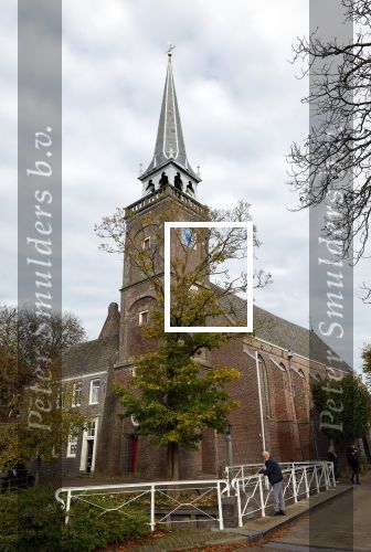 Broek en Waterland 26 oktober 2024
Douwe Bob en Anouk trouwen in de kerk van Broek en Waterland . Douwe arriveert met zijn zoontje op een paard bij de kerk.