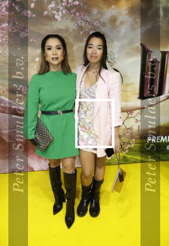 Amsterdam 3 december 2024
Premiere Wicked in Tuschinski. Kimmylien Nguyen met dochter