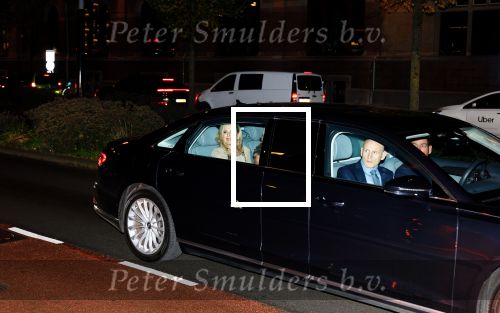 Amsterdam 14 november 2024
Koningin Maxima opent beeldentuin in Stedelijk museum . Er is veel politie en beveiliging aanwezig.