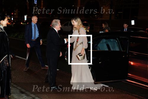 Amsterdam 14 november 2024
Koningin Maxima opent beeldentuin in Stedelijk museum . Er is veel politie en beveiliging aanwezig.