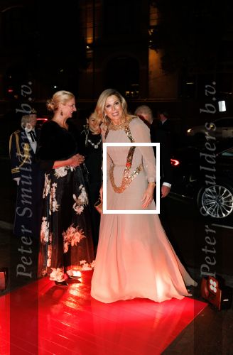 Amsterdam 14 november 2024
Koningin Maxima opent beeldentuin in Stedelijk museum . Er is veel politie en beveiliging aanwezig.