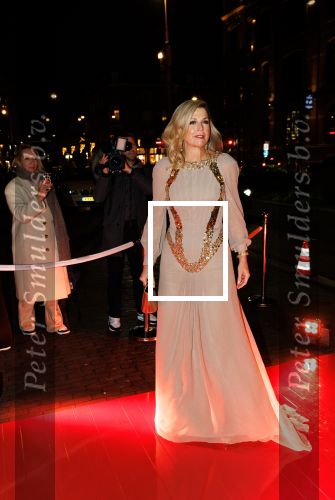 Amsterdam 14 november 2024
Koningin Maxima opent beeldentuin in Stedelijk museum . Er is veel politie en beveiliging aanwezig.
