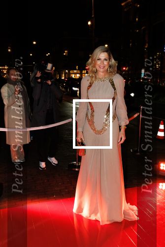 Amsterdam 14 november 2024
Koningin Maxima opent beeldentuin in Stedelijk museum . Er is veel politie en beveiliging aanwezig.