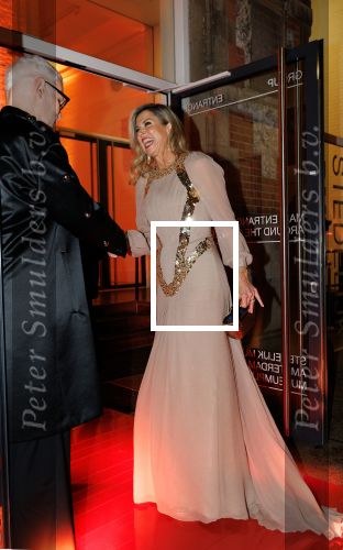 Amsterdam 14 november 2024
Koningin Maxima opent beeldentuin in Stedelijk museum . Er is veel politie en beveiliging aanwezig.