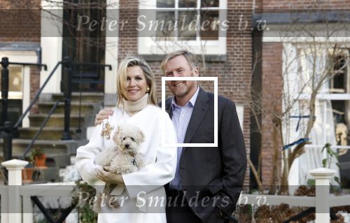 Amsterdam 29 november 2024
Fotouurtje Koninklijk huis met Koning Willem Alexander Koningin Maxima Prinses Amalia Prinses Alexia Prinses Ariane en hun hondje Mambo . De shoot vond plaats op het Begijnhof in het centrum van Amsterdam.